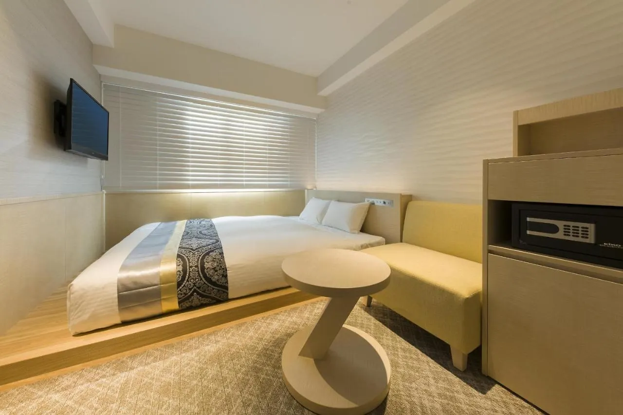 ****  Iam Hotel Ōsaka Japan